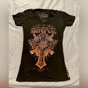 Affliction Sinful T Shirt. T-shirt Size: XS. The graphic size is large
